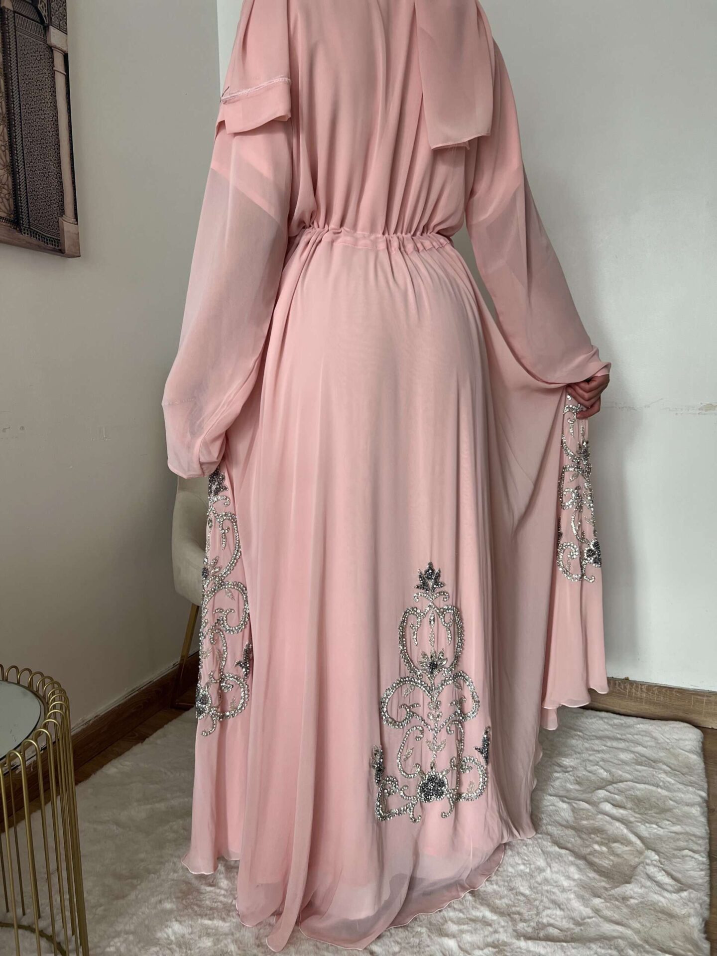 abaya perle rose dubai scaled