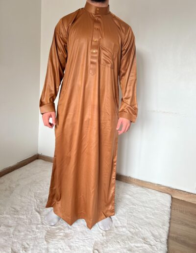 Qamis Naïm princess dubai