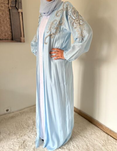 ensemble abaya bleu satiné www.princess-dubai.com