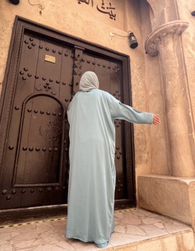 abaya tasnim